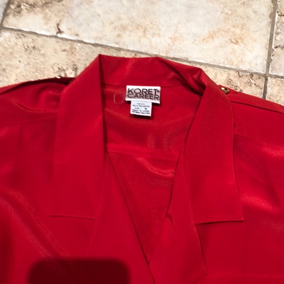 Red blouse size 6 women’s - Picture 2 of 4
